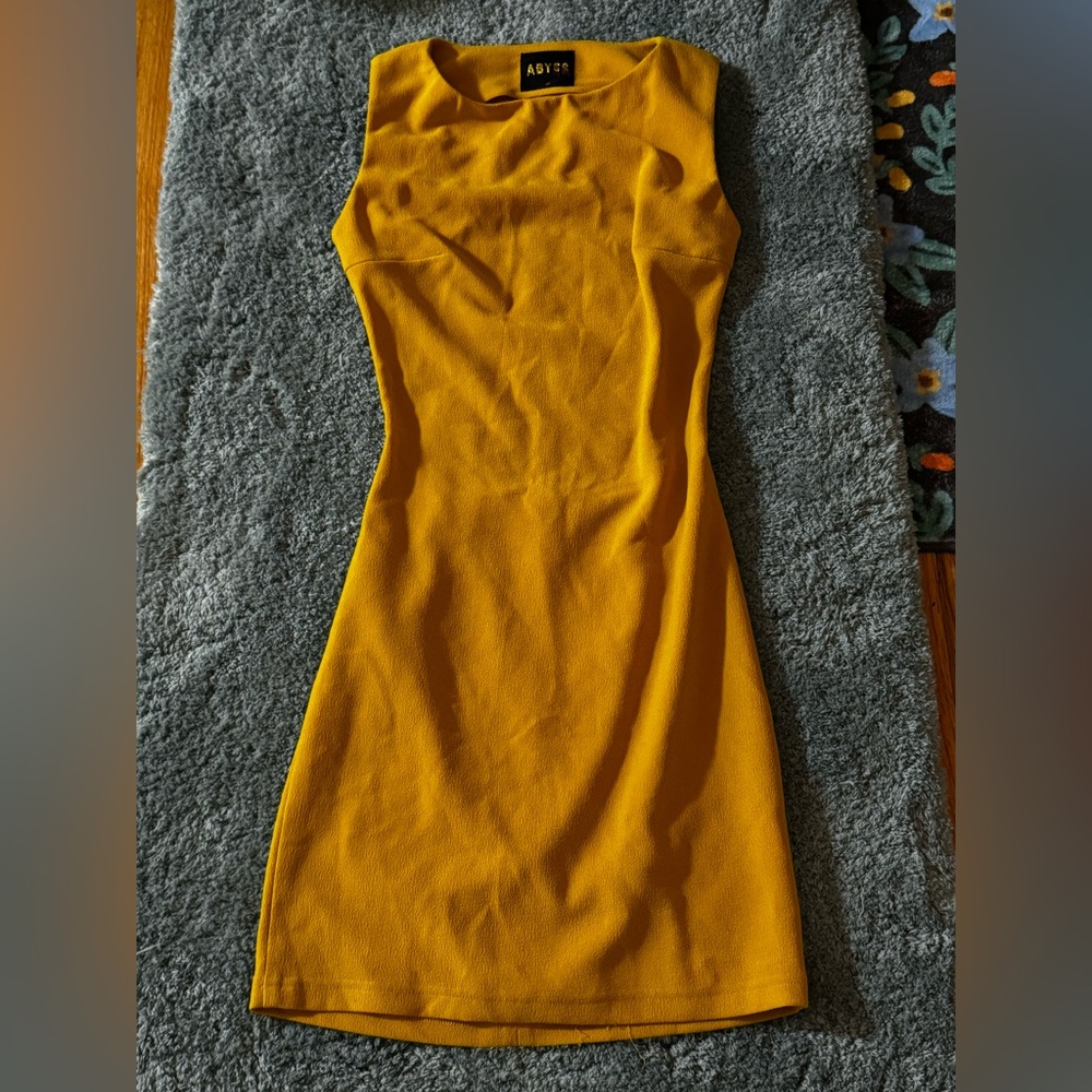 Designer: Abyss By Abby Yellow Fitted Dress